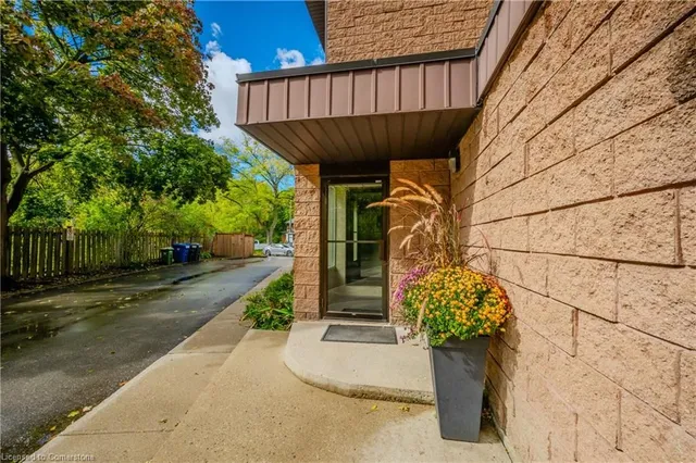 Additional image 4 of 181 David St Unit 4A