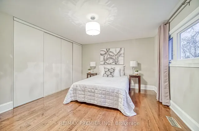 Additional image 19 of 18 Lantana Crt