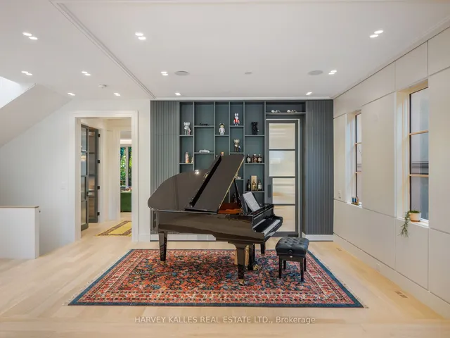 Additional image 11 of 419 Glengrove Ave