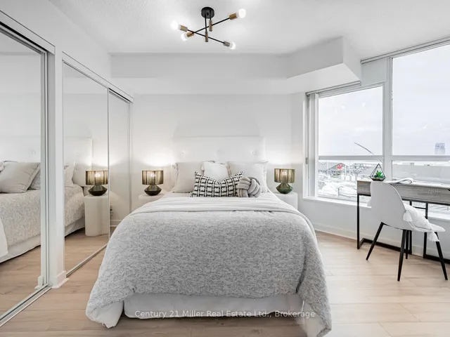 Additional image 15 of 230 Queens Quay Unit 628