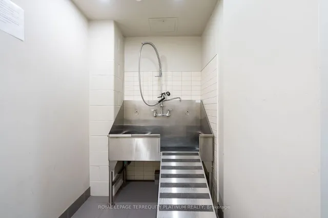 Additional image 28 of 60 Annie Craig Dr Unit 513