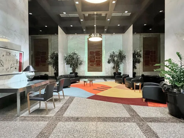 Additional image 29 of 33 Harbour Sq Unit 3004