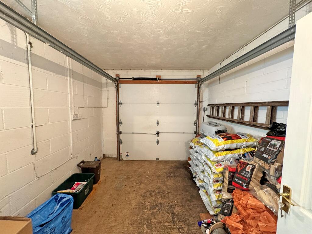 Additional image 19 of Churchill Avenue, Wells