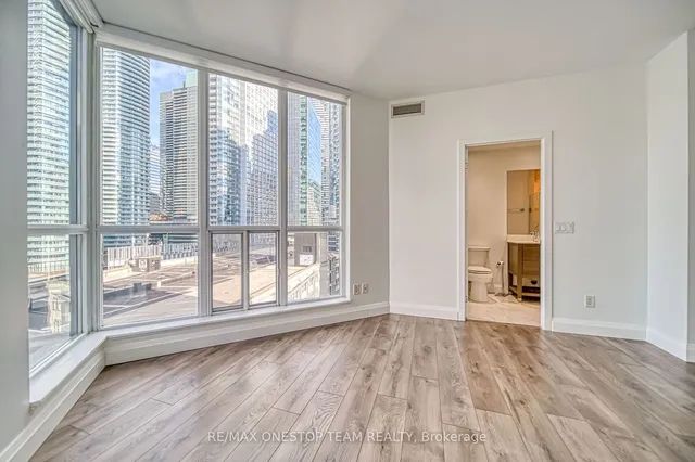 Additional image 18 of 218 Queens Quay Unit 1002