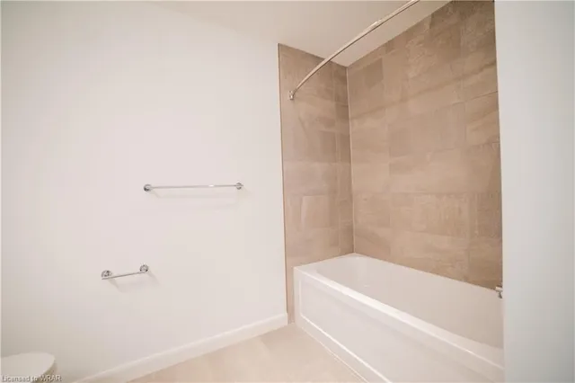 Additional image 7 of 741 King St Unit 406