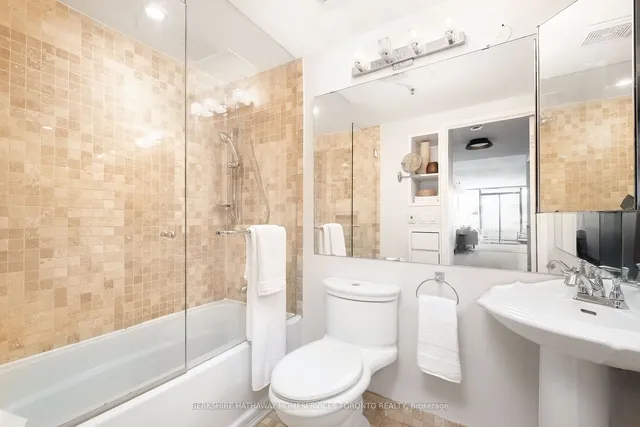 Additional image 10 of 71 Front St Unit 704