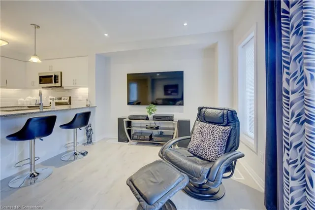 Additional image 17 of 169 South Creek Dr