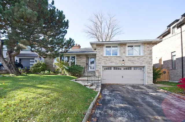 25 Whittaker Cres
