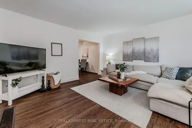 Additional image 7 of 283 Spadina Rd