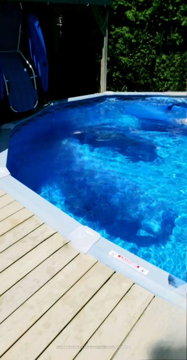 Additional image 39 of 47 Manor Dr