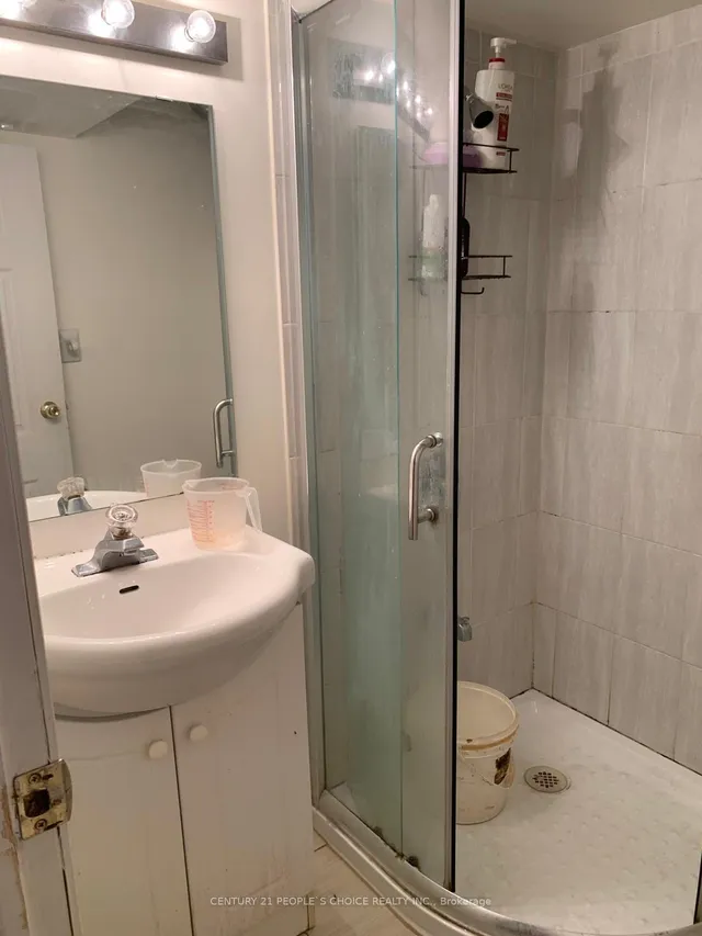 Additional image 6 of 43 Graylee Ave