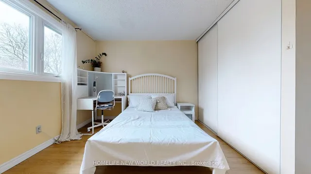 Additional image 17 of 227 Hollyberry Tr