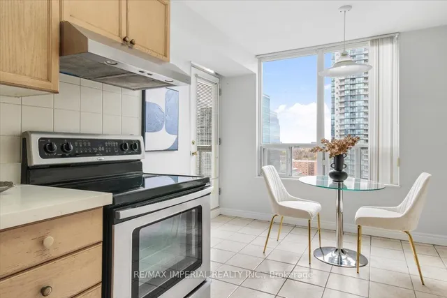 Additional image 10 of 28 empress Ave Unit 2309