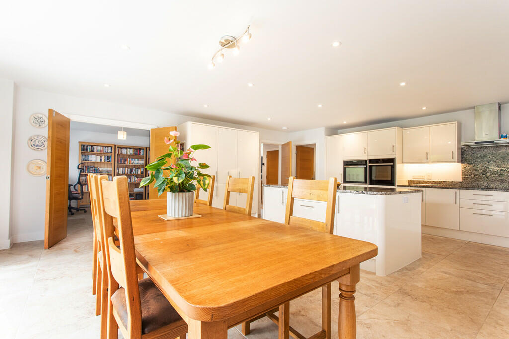 Additional image 4 of The Halve, Warminster