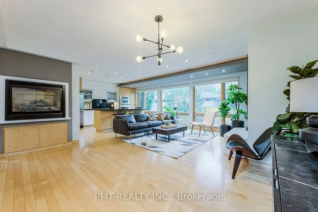 Additional image 11 of 19 Clarendon Ave