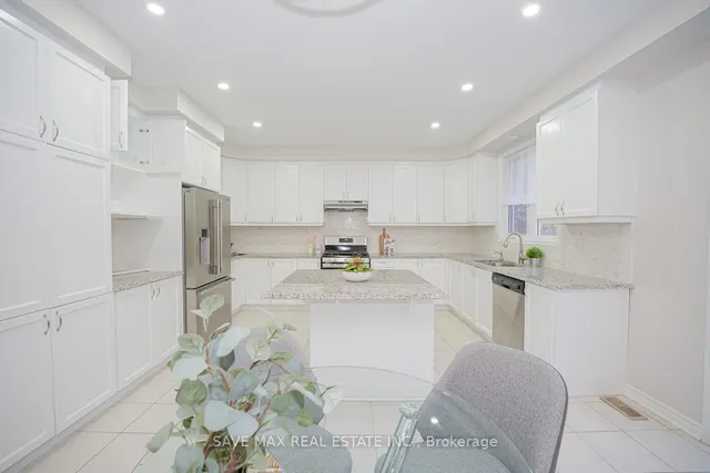 Additional image 8 of 252 Shady Glen Cres