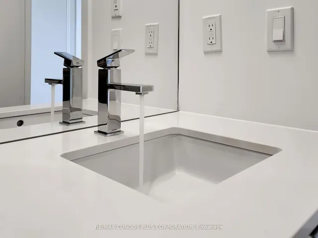 Additional image 30 of 47 Mutual St Unit 1907