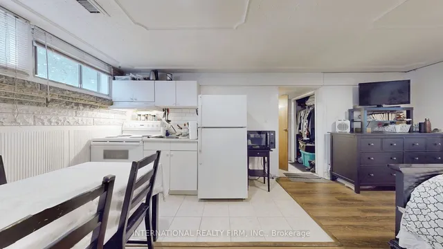 Additional image 29 of 188 Pleasant Ave