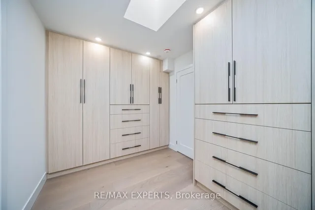 Additional image 26 of 183 Atlas Ave