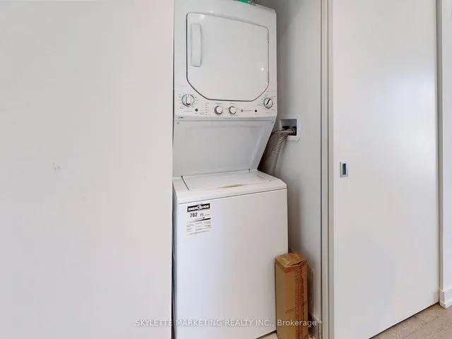 Additional image 18 of 25 Richmond St Unit 1411