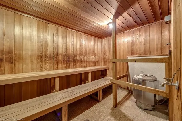 Additional image 36 of 81 Church St Unit 1603