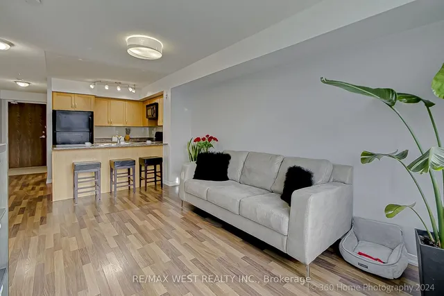 Additional image 11 of 2772 Keele St Unit 312