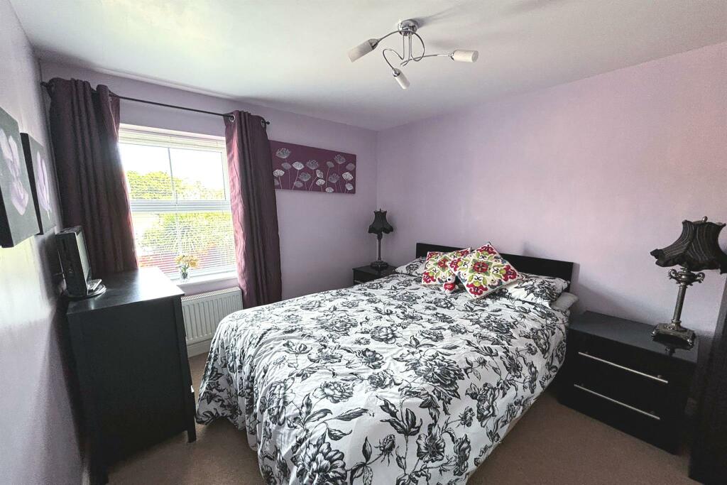 Additional image 11 of Fowen Close, Street