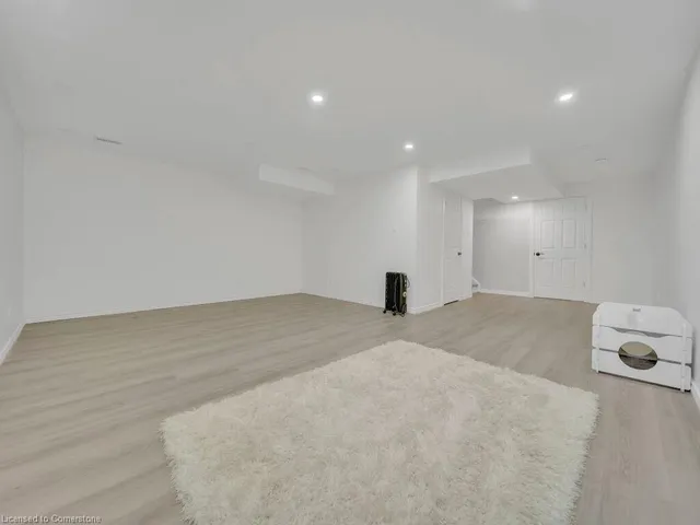 Additional image 28 of 8 Pony Way