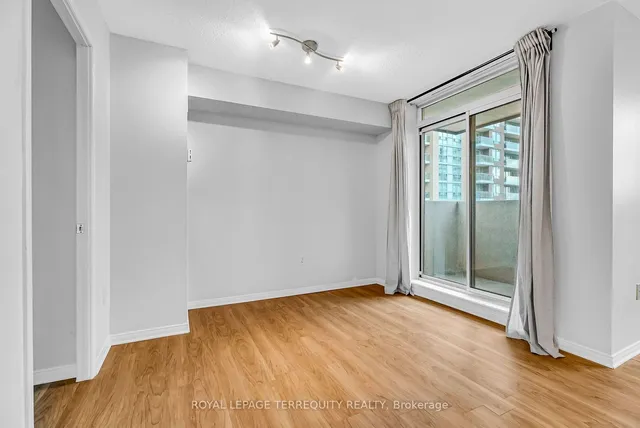 Additional image 16 of 17 Michael Power Pl Unit 505