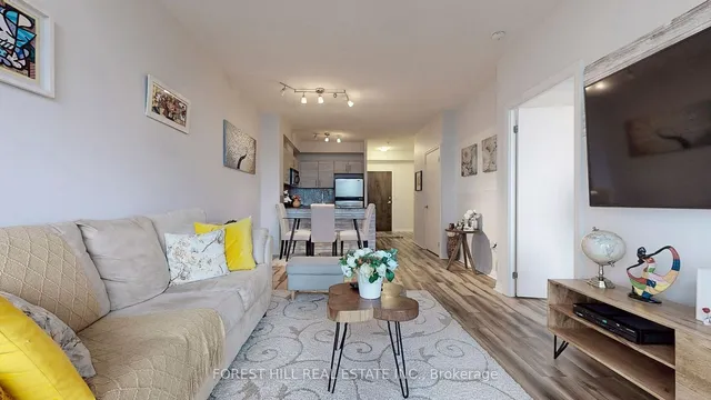 Additional image 4 of 16 Yonge St Unit 2207