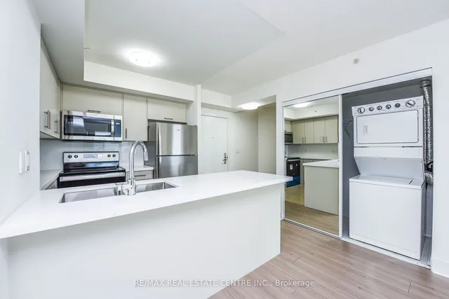 Additional image 9 of 5740 Yonge St Unit 1505