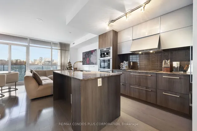 Additional image 8 of 170 Avenue Rd Unit 607