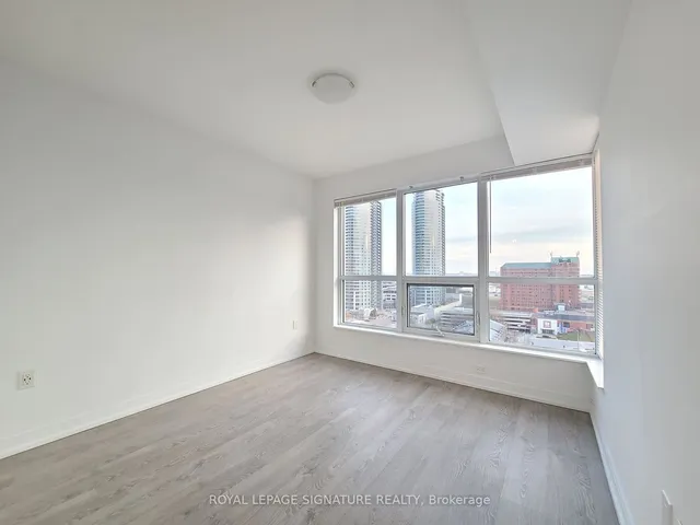 Additional image 5 of 275 Village Green Sq Unit 1223