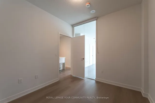 Additional image 24 of 859 The Queensway Unit 707