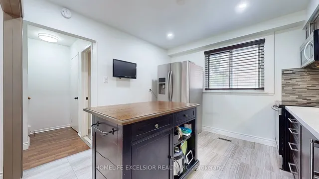 Additional image 12 of 431 Military Tr Unit 7