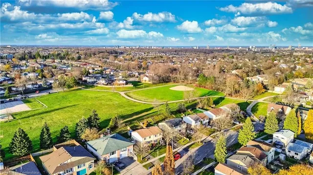 Additional image 24 of 118 Rolling Meadows Dr