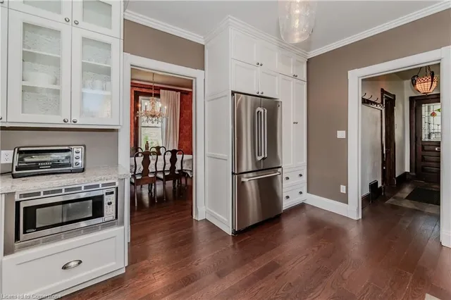 Additional image 15 of 7 Richmond Ave