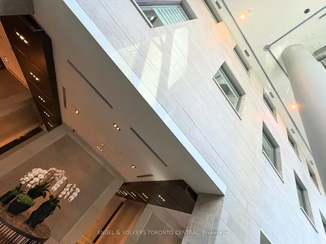 Additional image 22 of 77 Charles St Unit 802