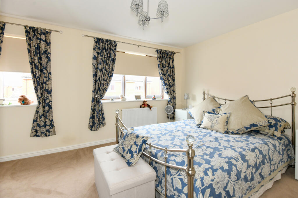 Additional image 16 of Pontefract Avenue, Castlemead