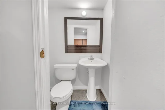 Additional image 16 of 76 Seasons Dr