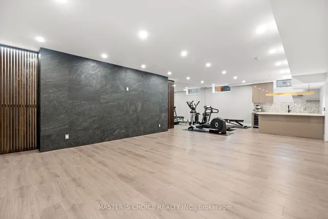 Additional image 30 of 15 Fairmeadow Ave