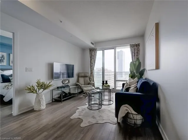 Additional image 29 of 85 Duke St Unit 1404