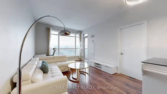 Additional image 17 of 125 Village Green Sq Unit 2212