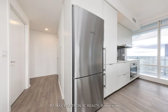Additional image 3 of 1 Bloor St Unit 2804