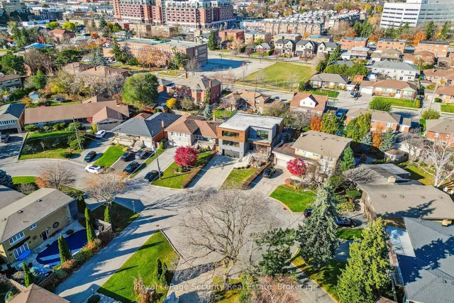 Additional image 36 of 24 Carousel Crt