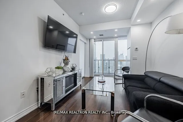 Additional image 13 of 386 Yonge St Unit 4508