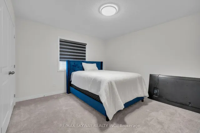 Additional image 30 of 972 Stonecliffe Walk Unit 18