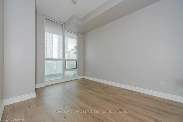Additional image 13 of 16 Yonge St Unit 2903