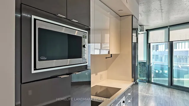 Additional image 19 of 21 Lawren Harris Sq Unit 301