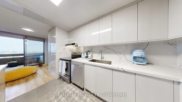 Additional image 15 of 11 Wincott Dr Unit 1912